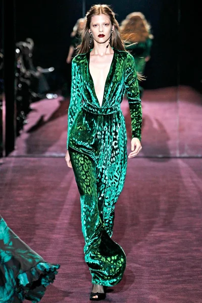 Look 35